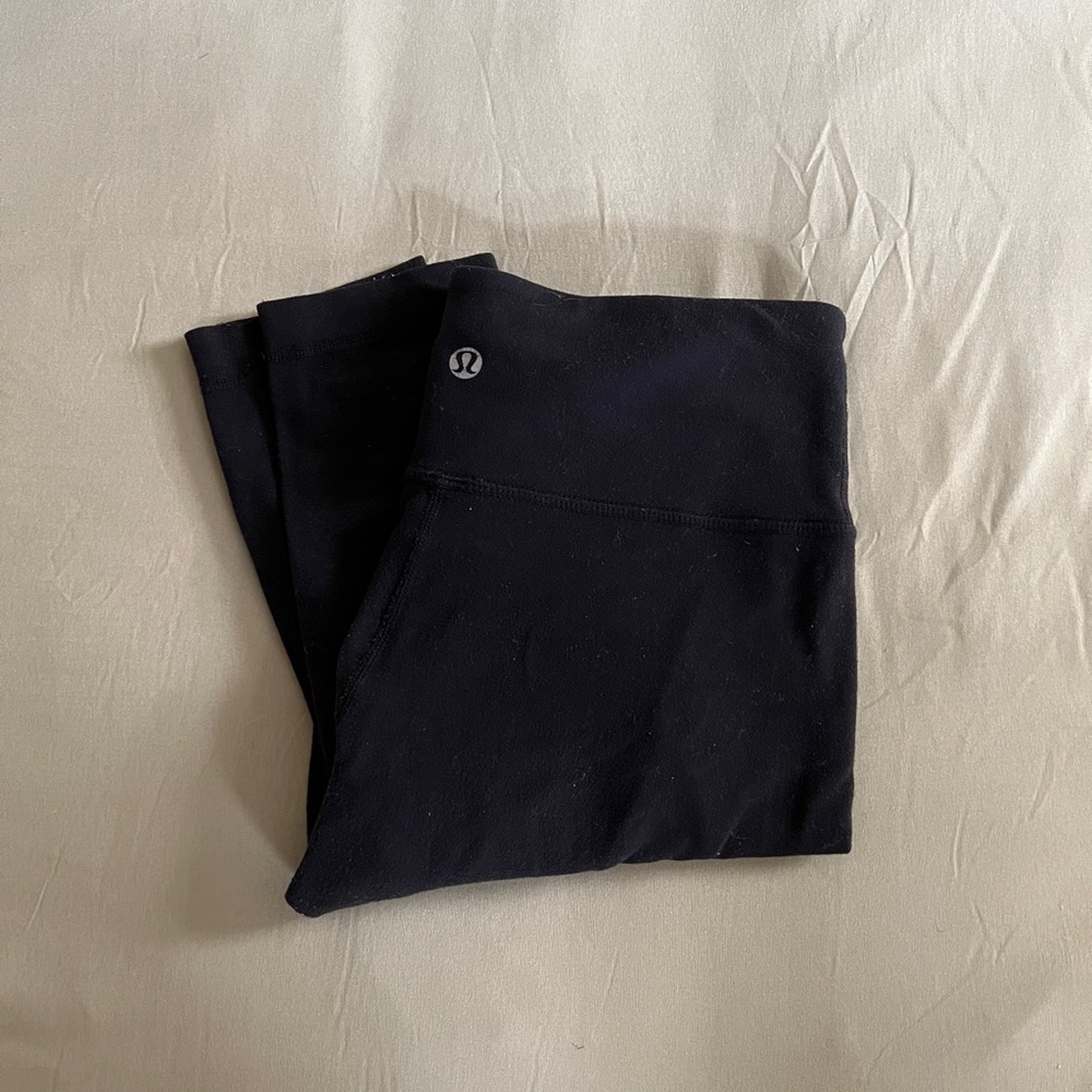 Lulu black leggings